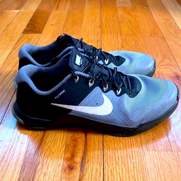 nike metcon 2s